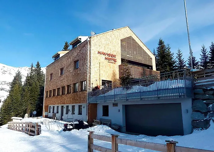 In Tyrol Near Slopes * Navis