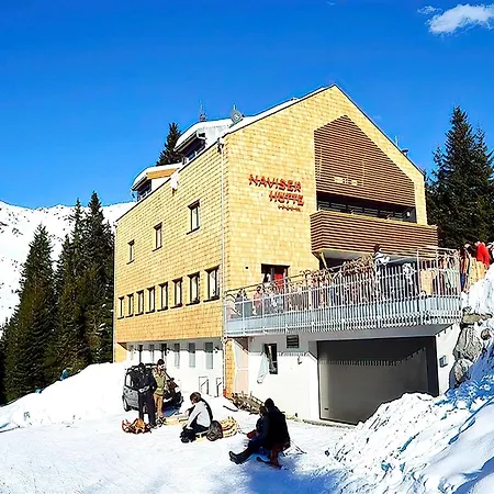 Apartment In Tyrol Near Slopes Navis